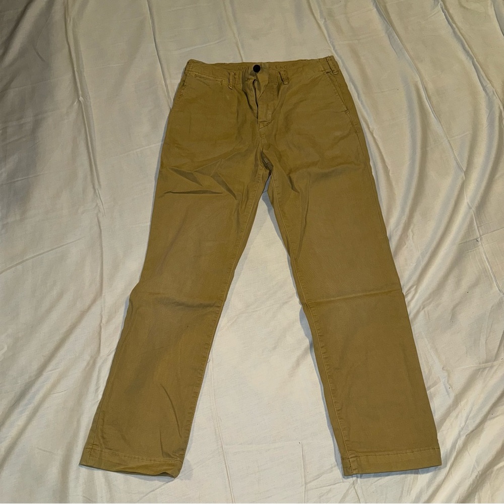 BRAND NEW American Eagle Khakis (30x30)